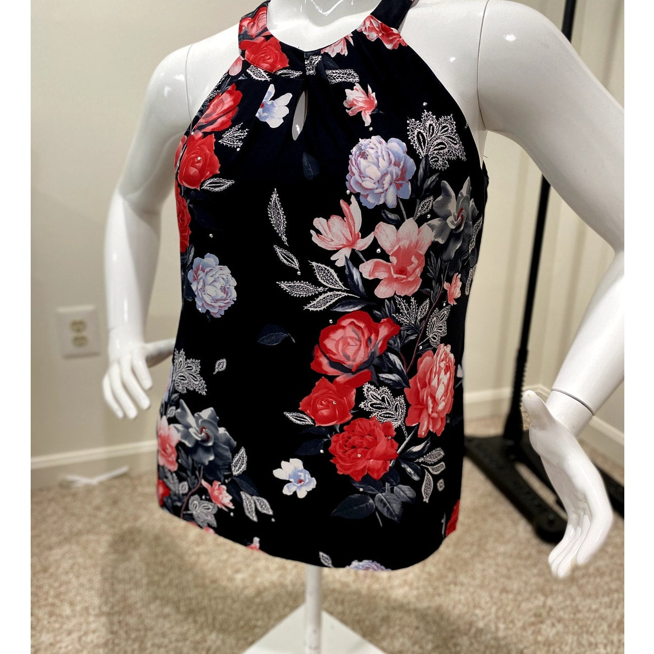 Inc. International Concepts Sleeveless Black Floral Blouse - Size XL (EUC)