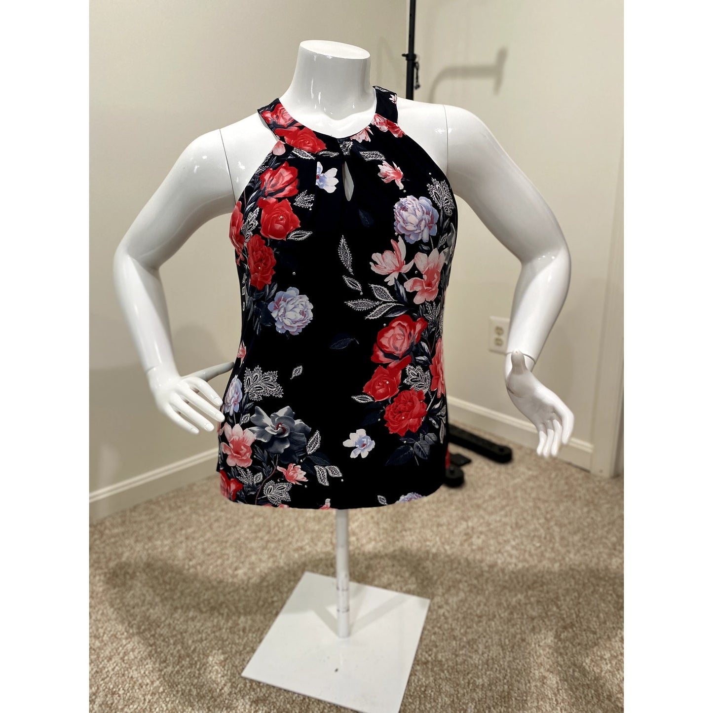 Inc. International Concepts Sleeveless Black Floral Blouse - Size XL (EUC)